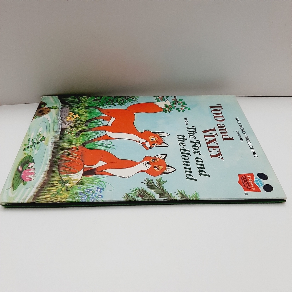 π4 for $20π Vintage 1981 TOD AND VIXEY - Disney WWOR Book HC Kids - Picture 8 of 10
